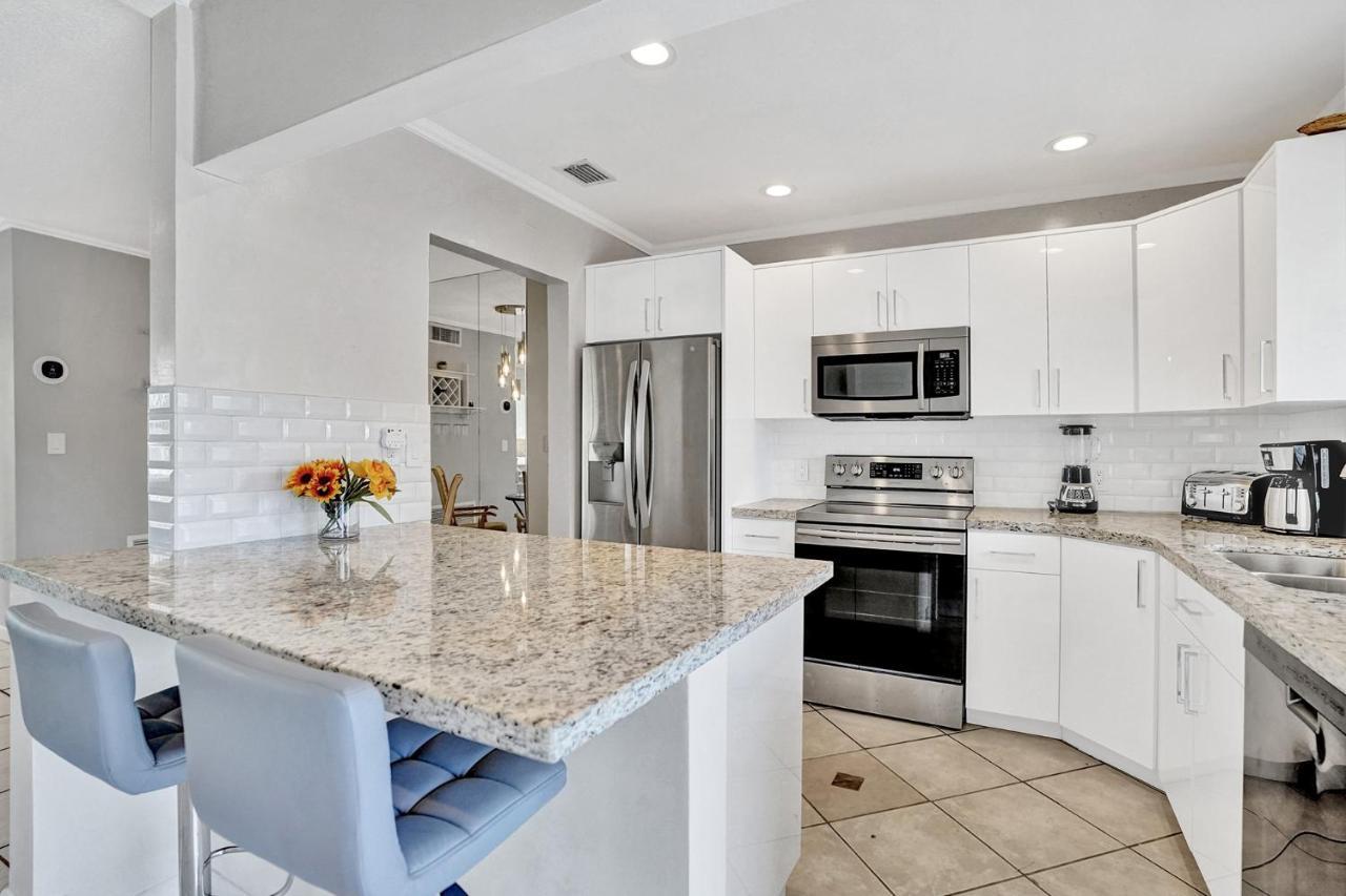 New! Waterfront Heated Pool & Jacuzzi 2 Mi To Beach - Fishing Pier Relaxing Spa & Hammock Fort Lauderdale Esterno foto